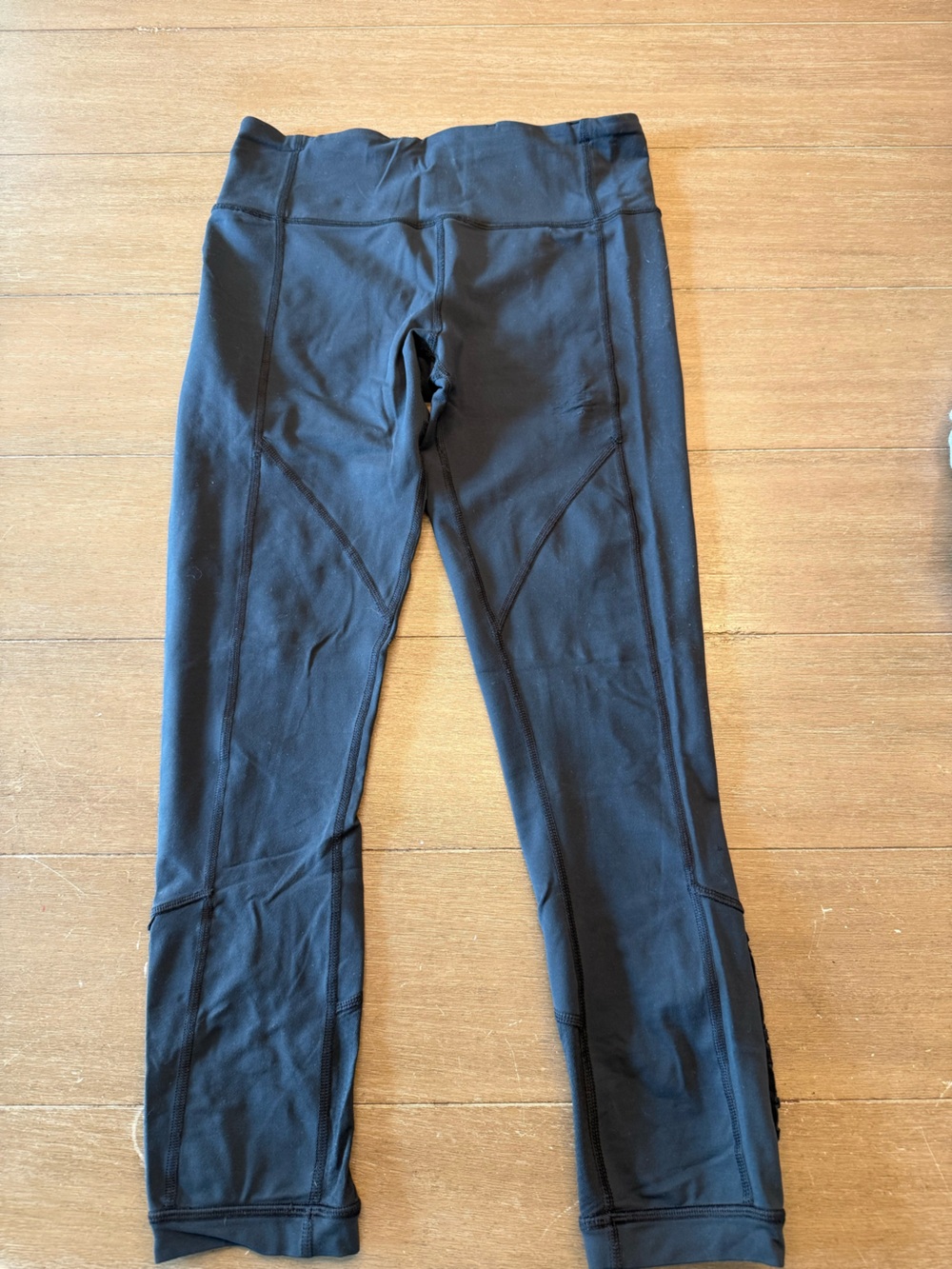Lululemon Ruffled Reflective Legging Black Waistband Women’s Size 6